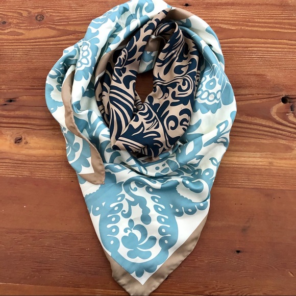 New luxury scarf - Picture 4 of 7